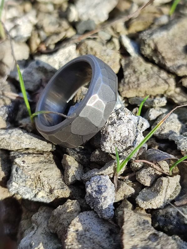 Кільце титанове