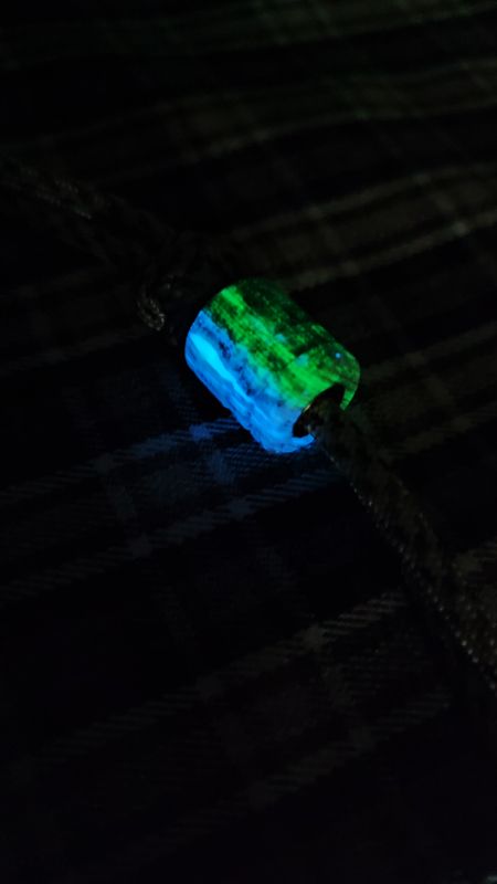 Намистина на темляк Glow мікарта 7
