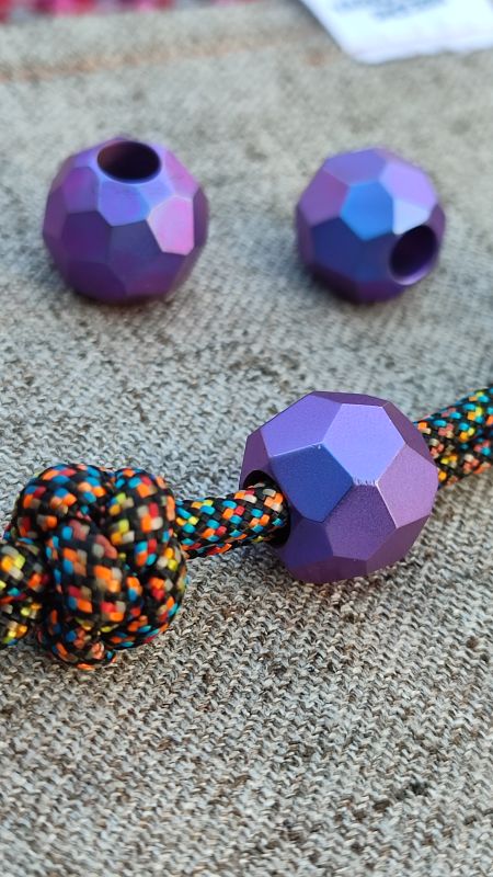 Бусина на темляк титан 69